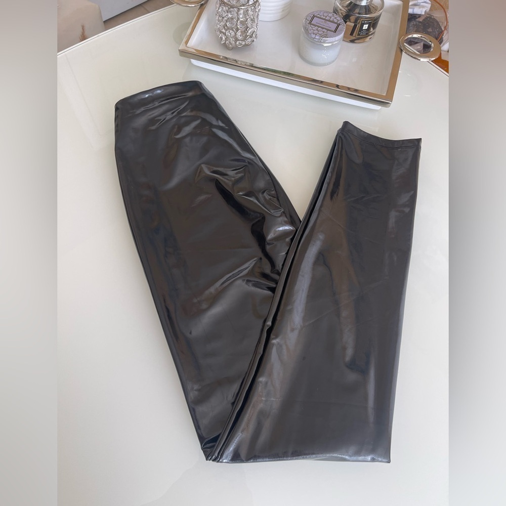 H&M Divided black faux pantent leather vinyl leggings - Picture 11 of 14